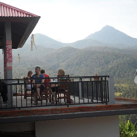 Munduk One Homestay And Warung מראה חיצוני תמונה