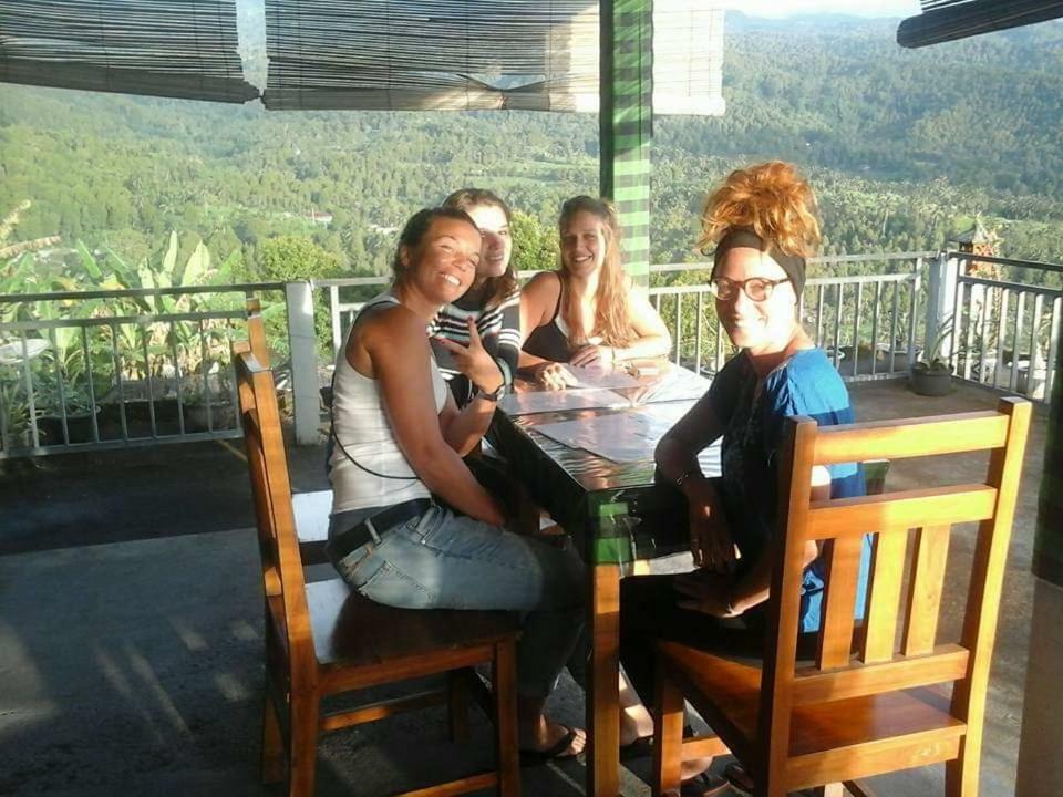 Munduk One Homestay And Warung מראה חיצוני תמונה