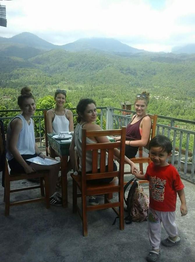 Munduk One Homestay And Warung מראה חיצוני תמונה